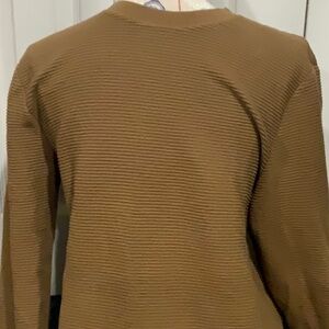 Men’s crewneck light brown ribbed sweater